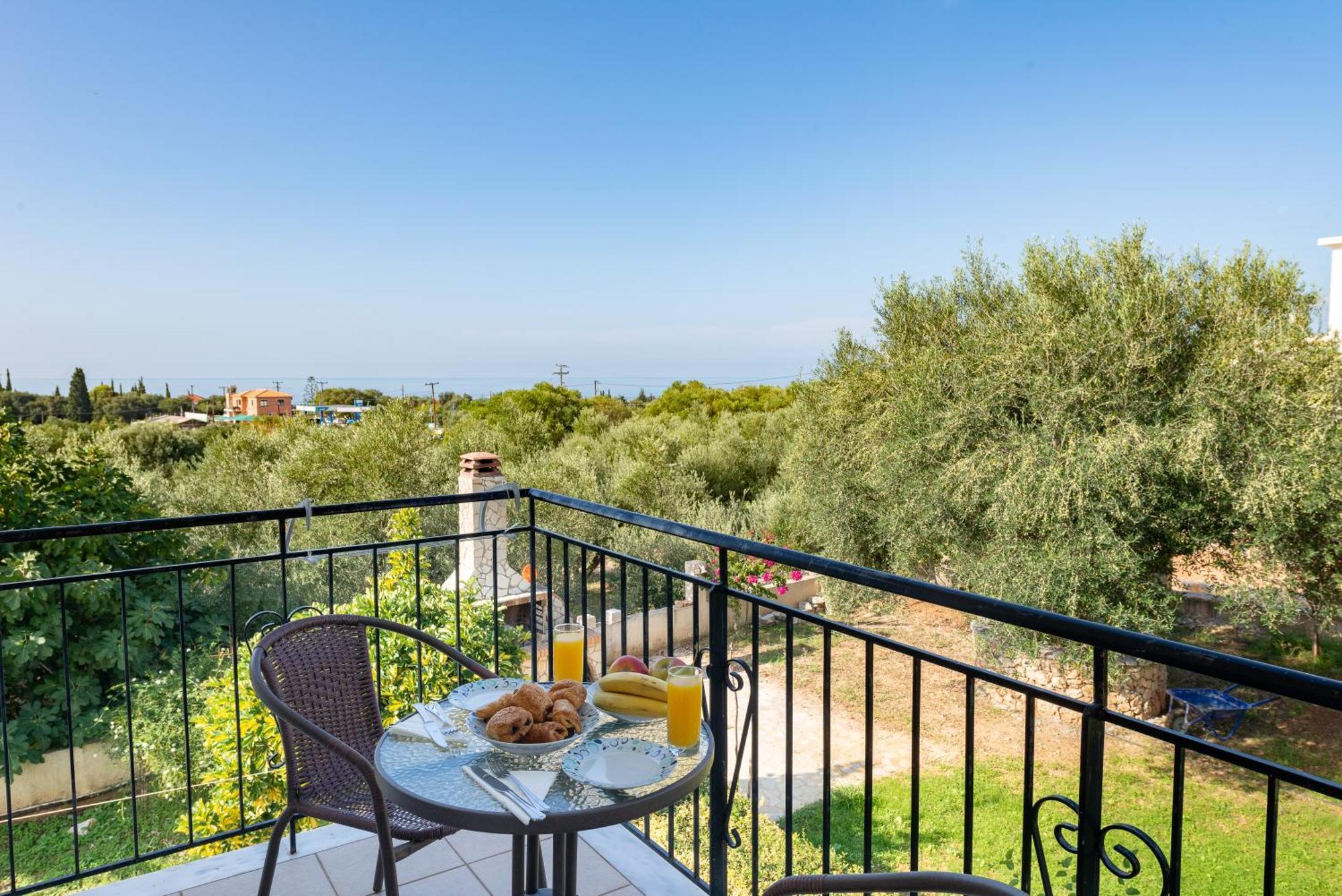 Vista Verde Studios & Apartments Свороната Экстерьер фото