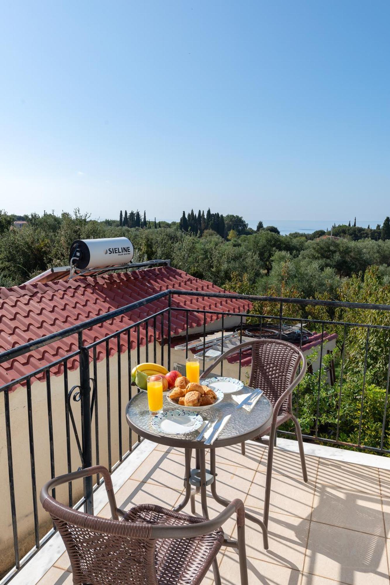 Vista Verde Studios & Apartments Свороната Экстерьер фото