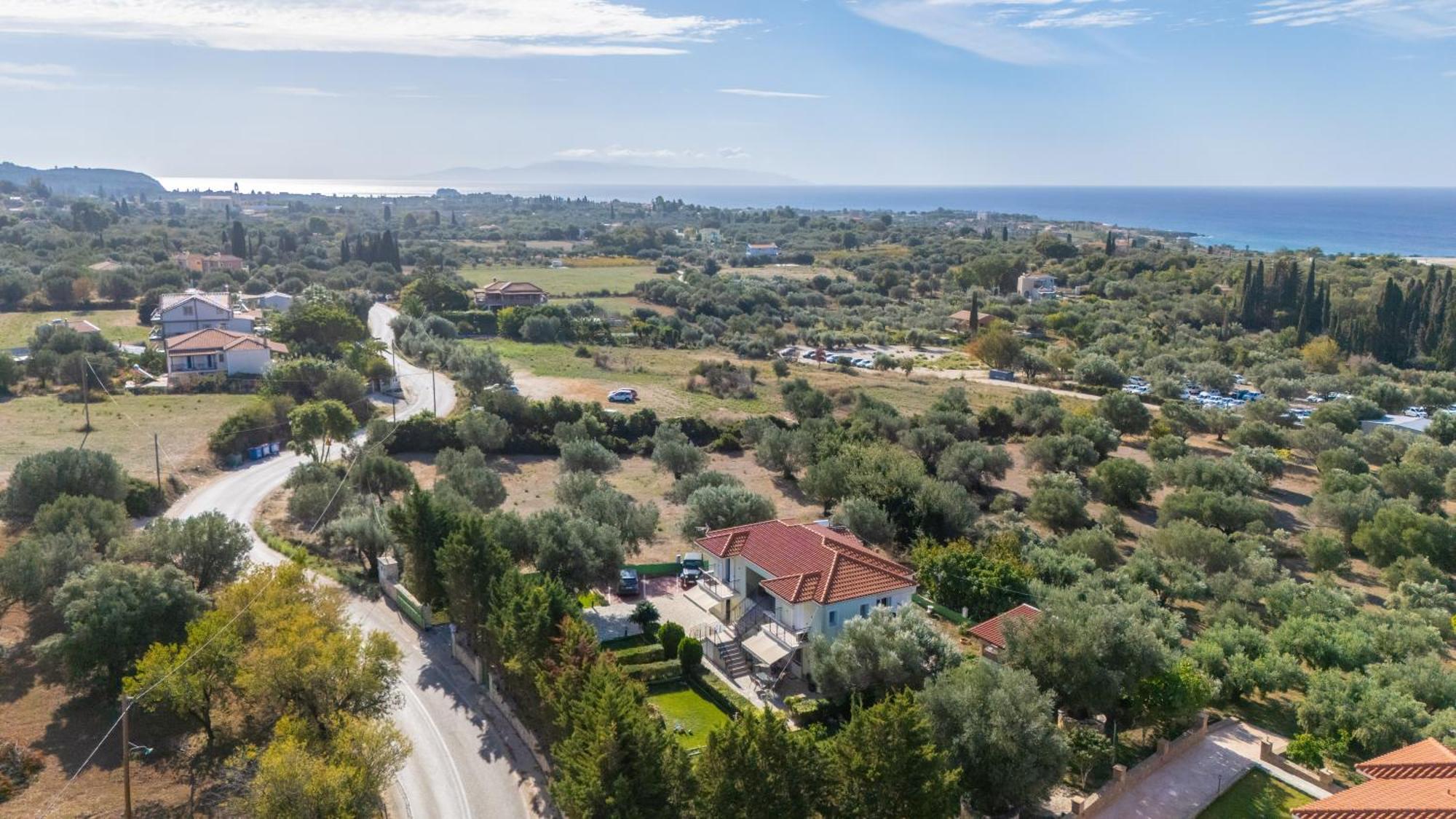 Vista Verde Studios & Apartments Свороната Экстерьер фото