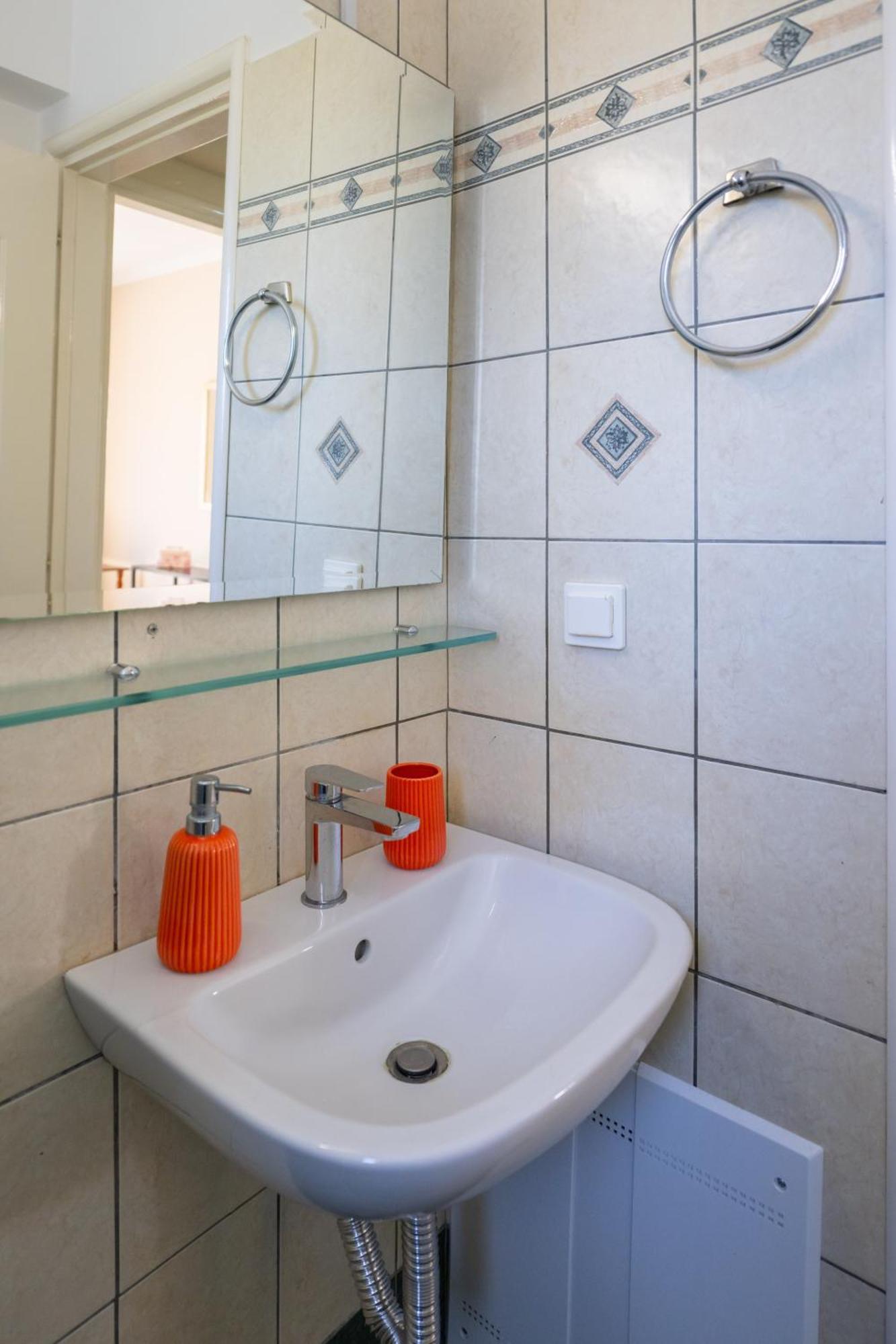 Vista Verde Studios & Apartments Свороната Экстерьер фото