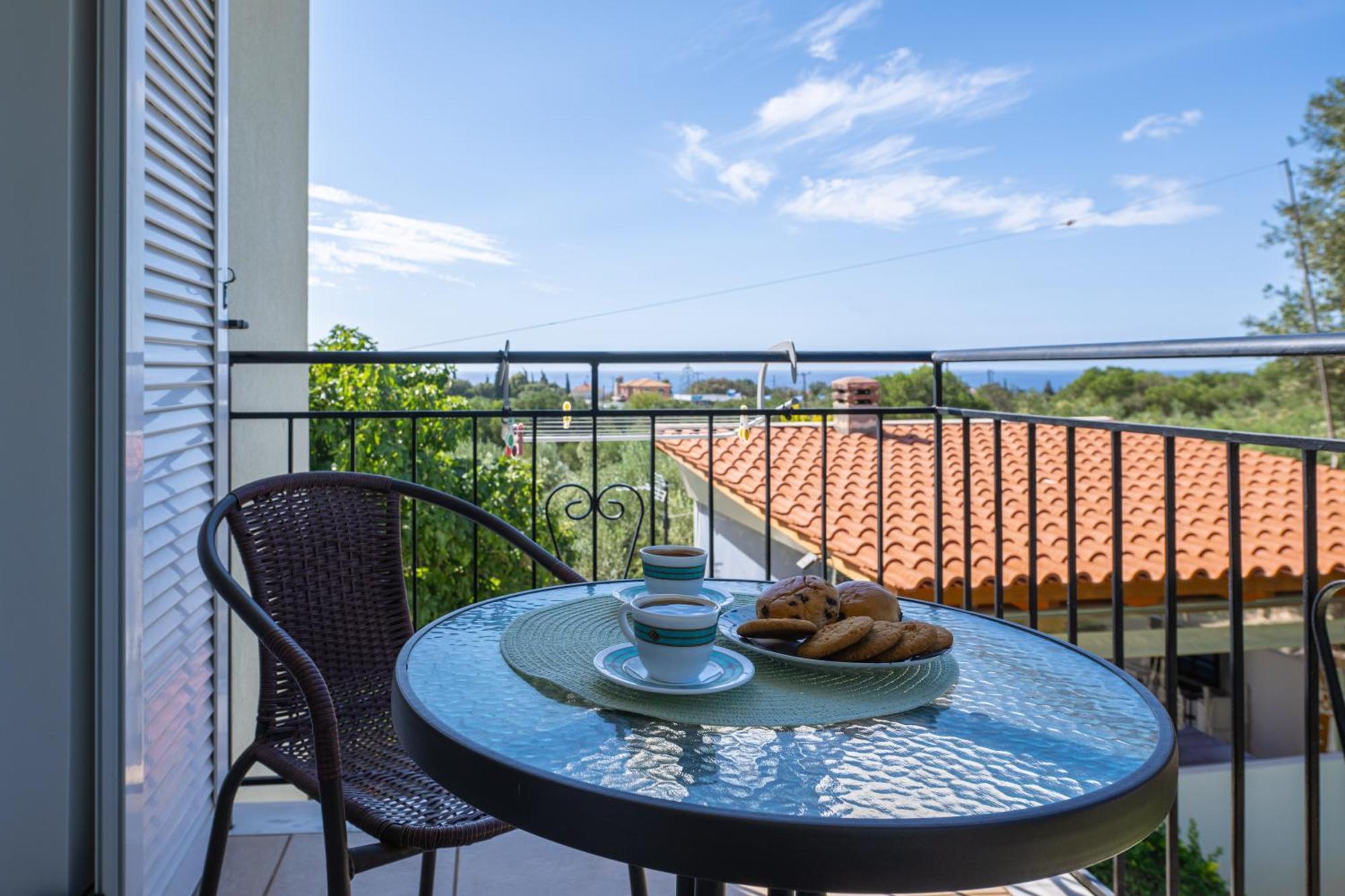 Vista Verde Studios & Apartments Свороната Экстерьер фото