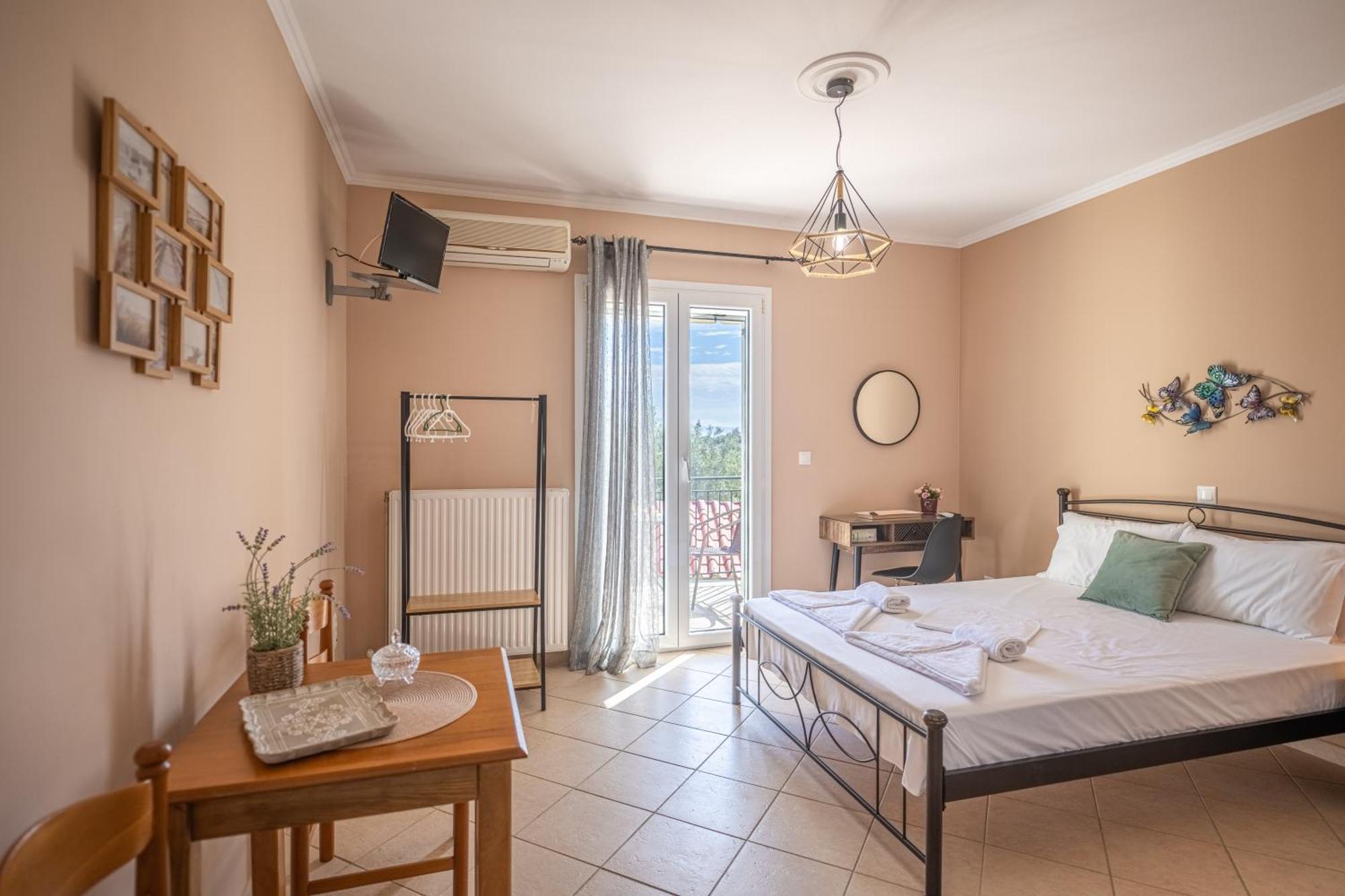 Vista Verde Studios & Apartments Свороната Экстерьер фото